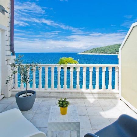 מילנה Luxury Bellavista Amazing Sea Holidays With Private Beach & Parking מראה חיצוני תמונה