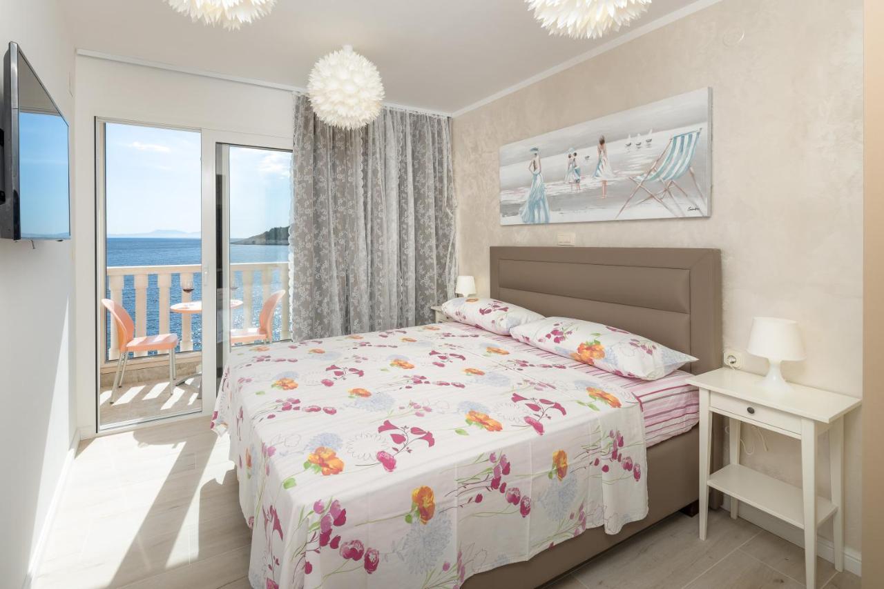 מילנה Luxury Bellavista Amazing Sea Holidays With Private Beach & Parking מראה חיצוני תמונה