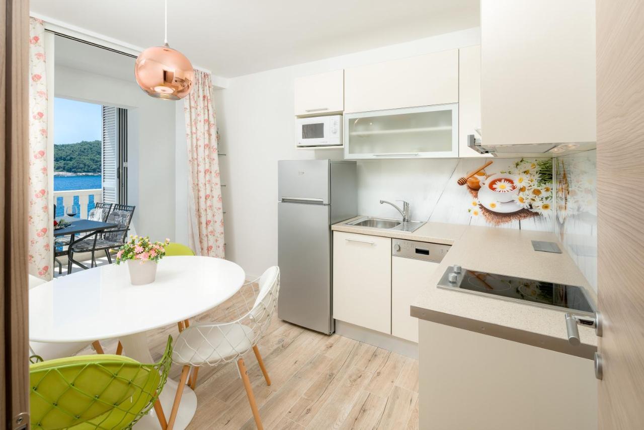 מילנה Luxury Bellavista Amazing Sea Holidays With Private Beach & Parking מראה חיצוני תמונה