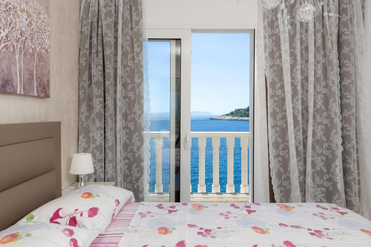 מילנה Luxury Bellavista Amazing Sea Holidays With Private Beach & Parking מראה חיצוני תמונה