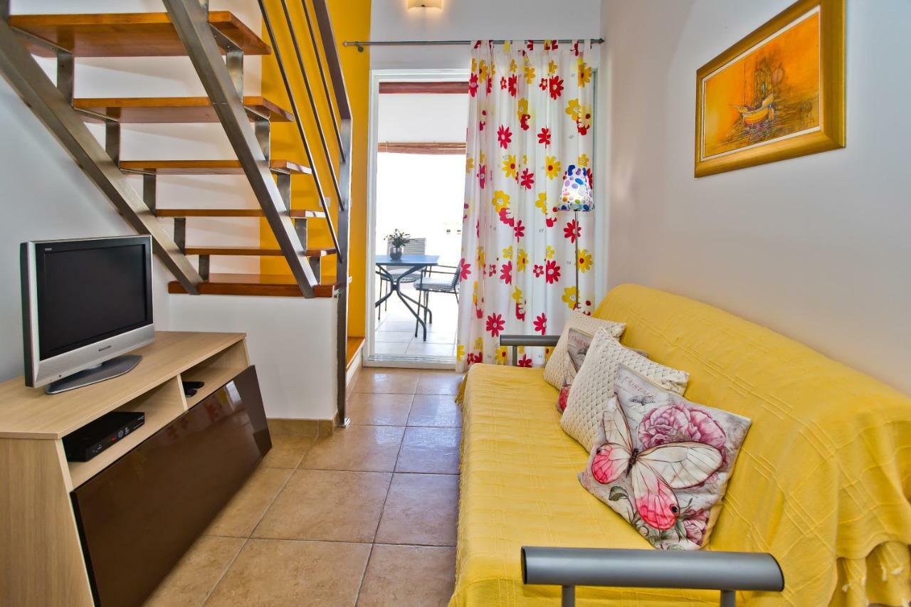 מילנה Luxury Bellavista Amazing Sea Holidays With Private Beach & Parking מראה חיצוני תמונה