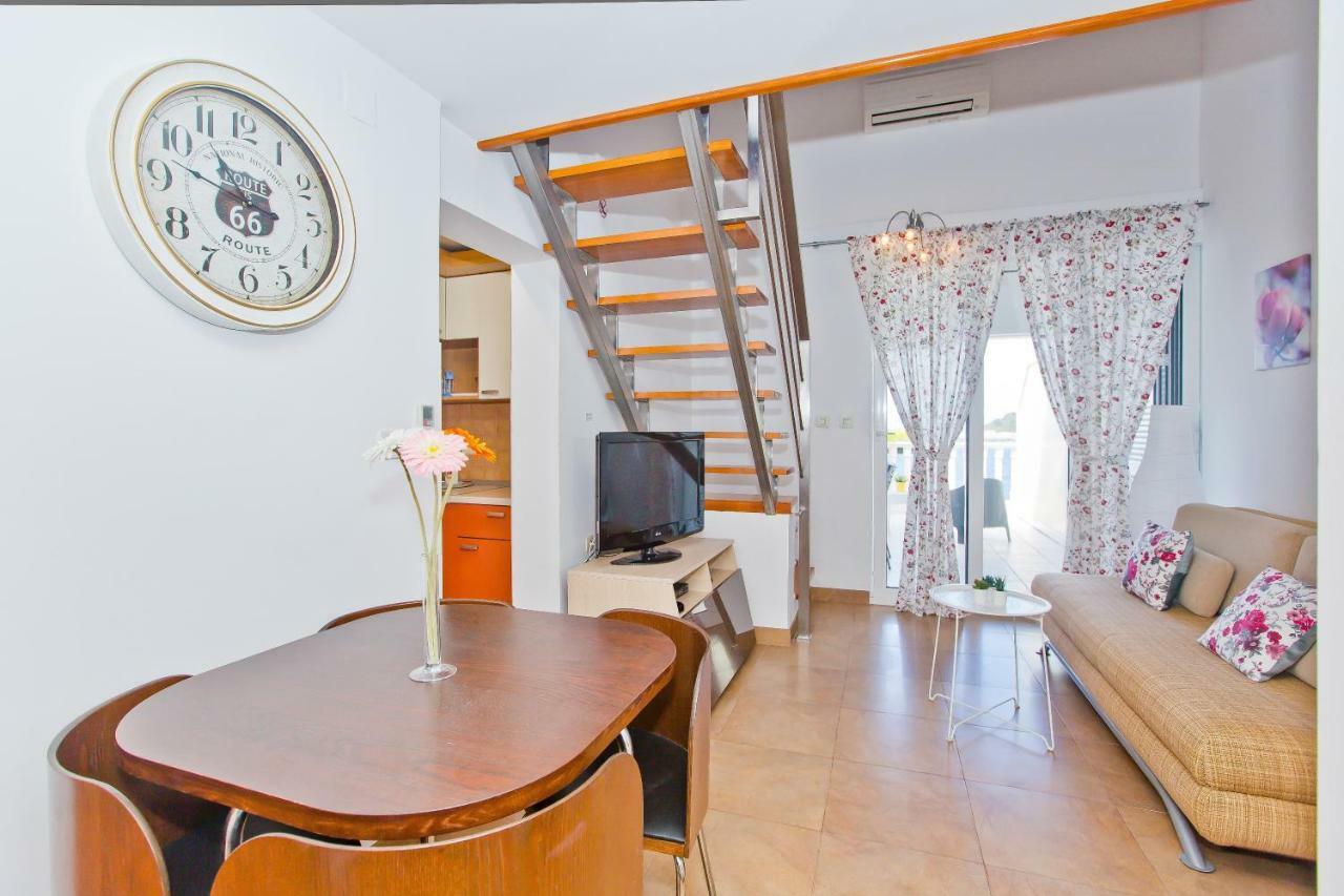מילנה Luxury Bellavista Amazing Sea Holidays With Private Beach & Parking מראה חיצוני תמונה